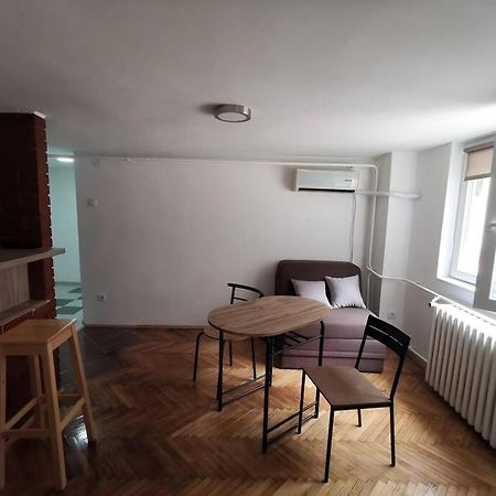Nov Apartman U Mirnoj Ulici U Centru Beograda Dış mekan fotoğraf